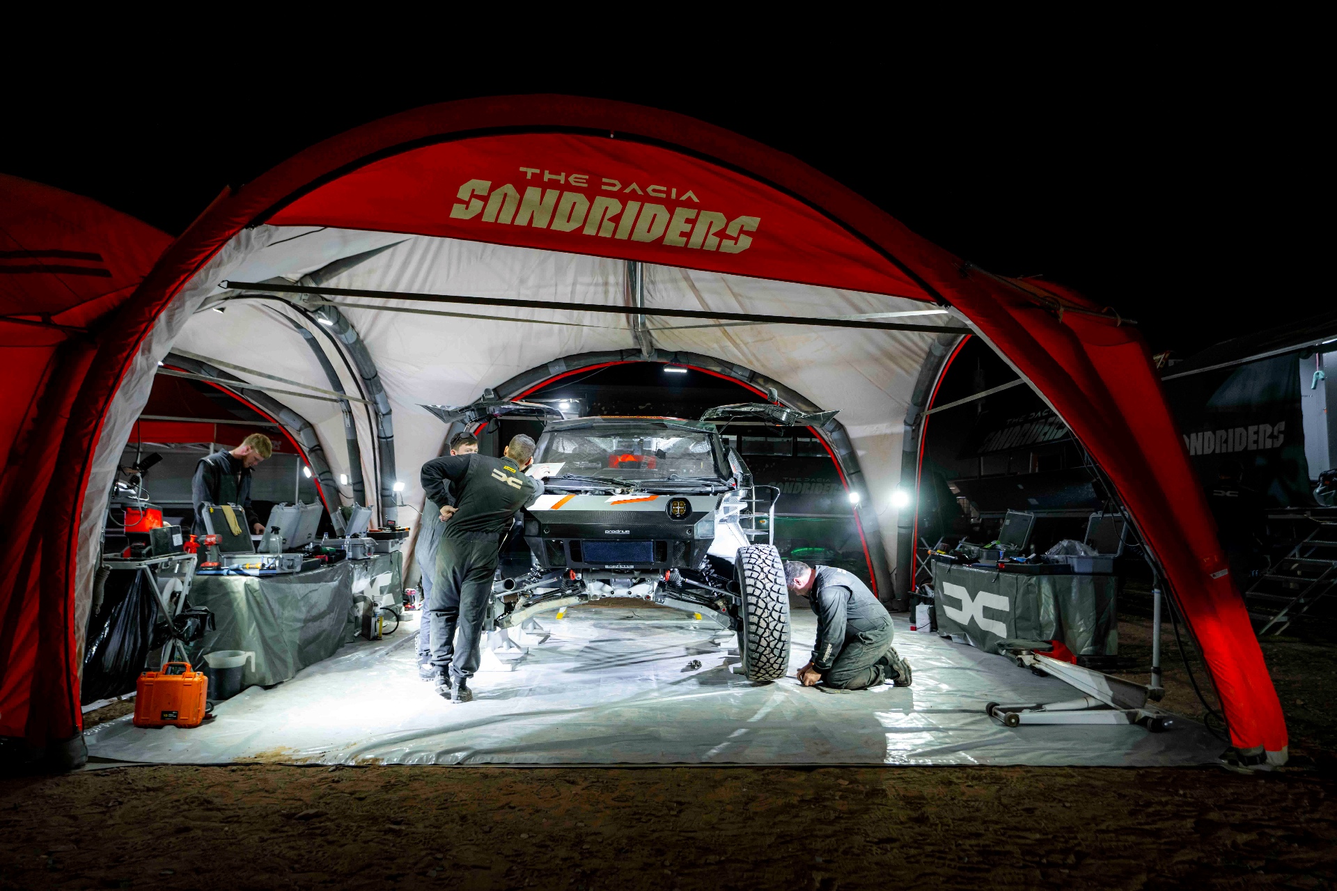 Dacia Sandriders bivouac tent at night